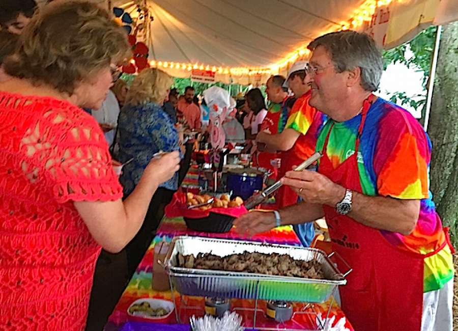 Barbecue fundraiser buoys Samaritan Clinic