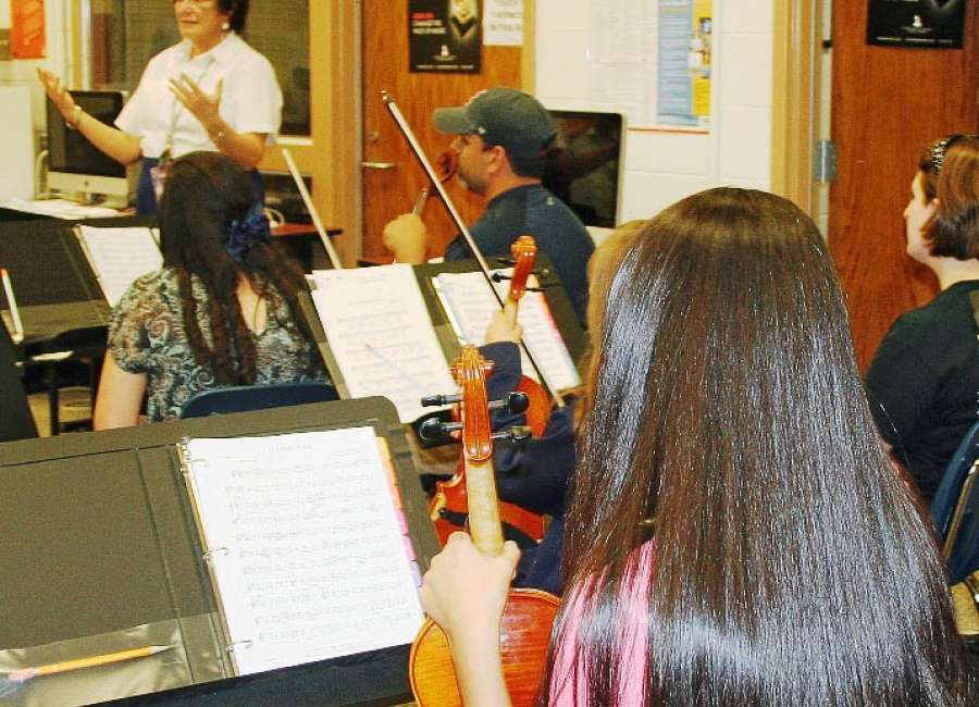 Community-student string ensemble to perform Dec. 13