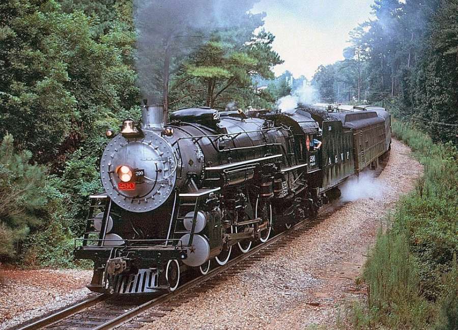 ‘Fried Green Tomatoes’ train gets marker