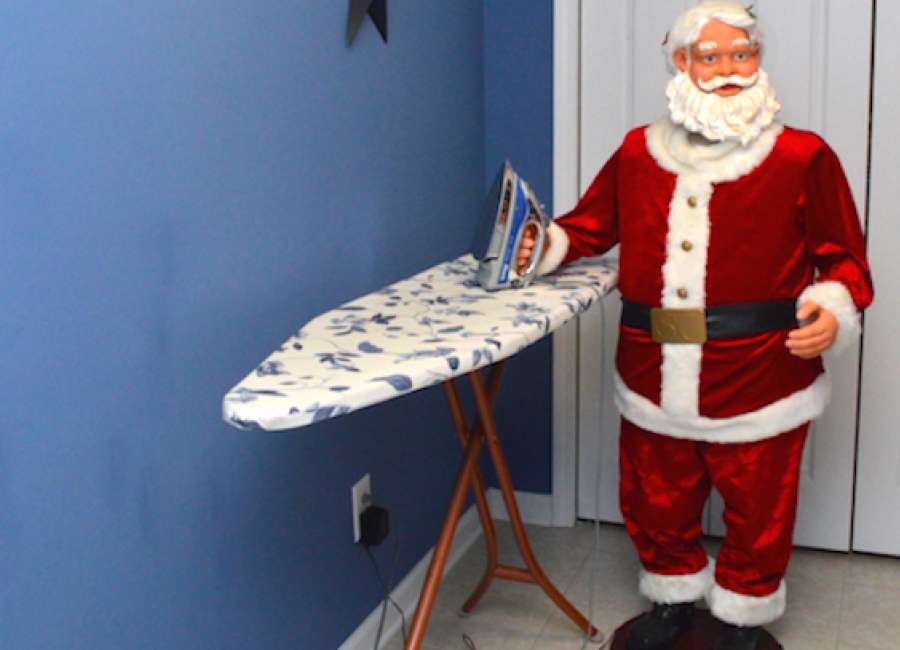 Harris’ Christmas house a labor of love