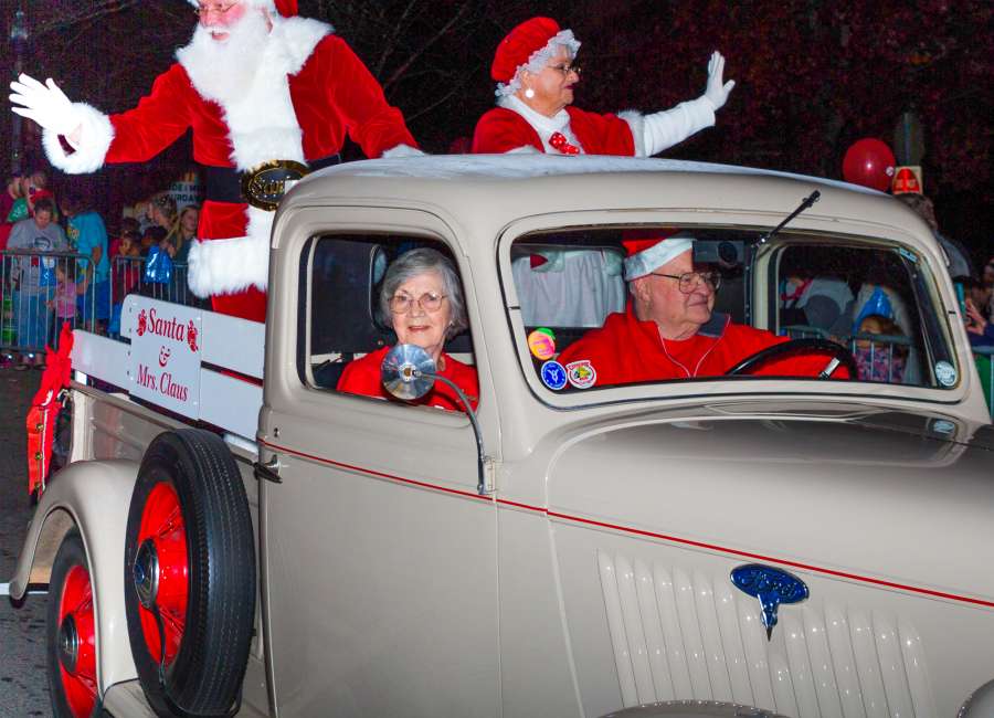 Advent events make for busy weekend