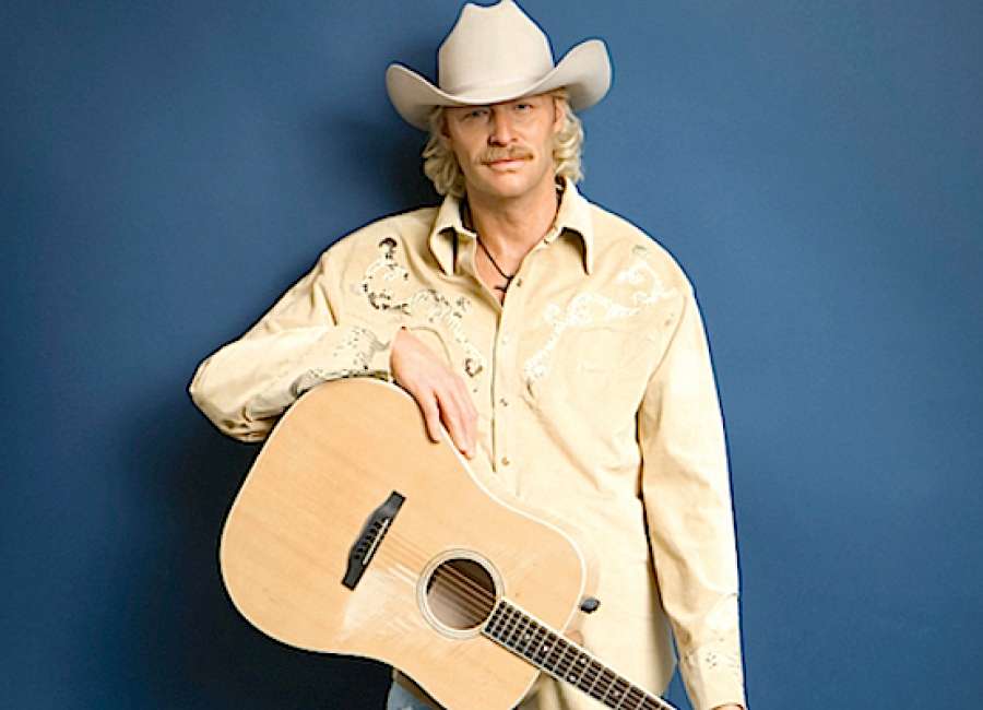 Alan Jackson gets waxed
