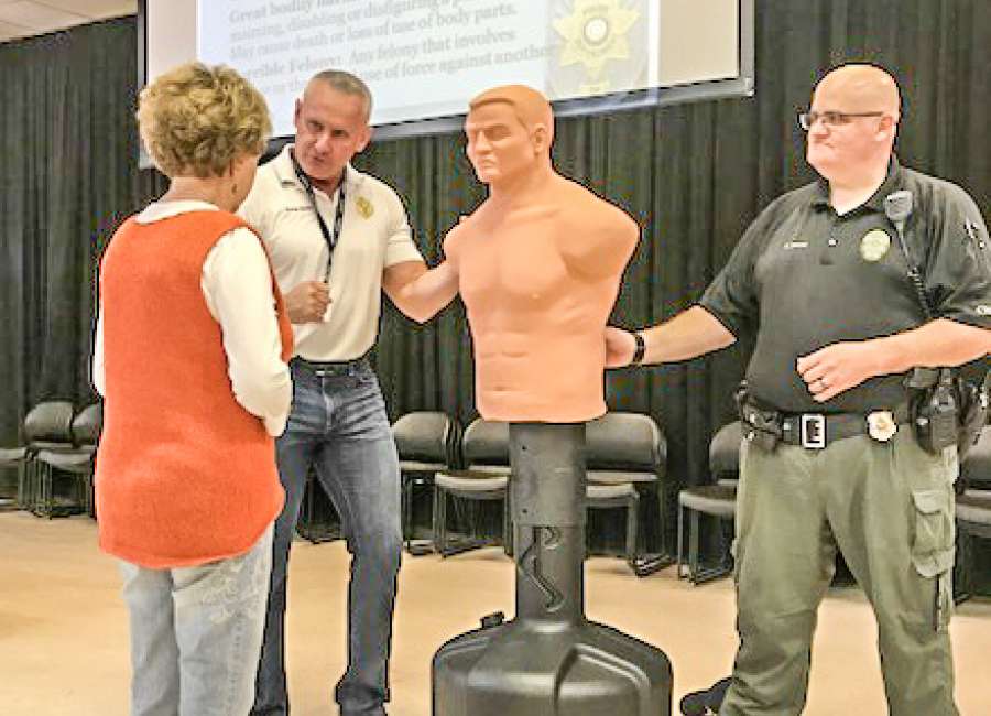 Chatt Hills PD hosts women’s self-defense class