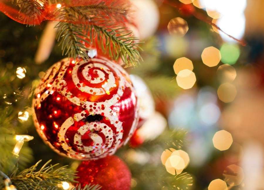 Christmas photo contest offering cash prizes