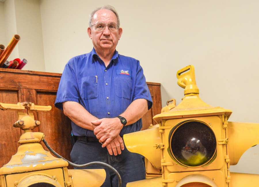 City employee to hang up his tool belt after over 3 decades of service