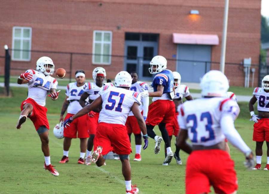 Four UWG Wolves named to Gulf South Conference football team