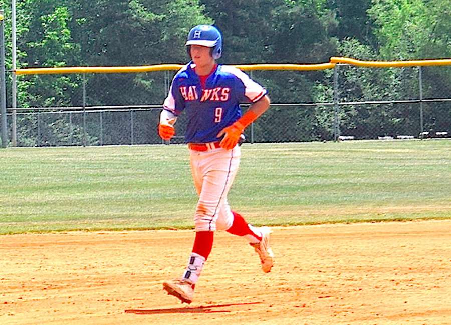 Hawks advance to baseball Final Four