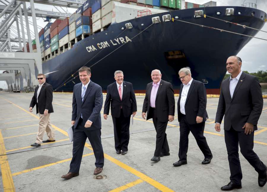 International leaders gather at port