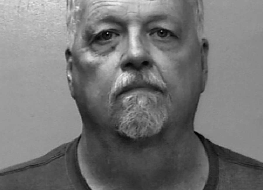 Man caught allegedly molesting little girl