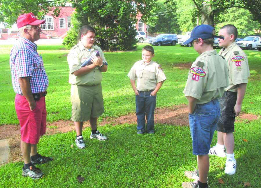Mayor Pro-tem meets with Scouts
