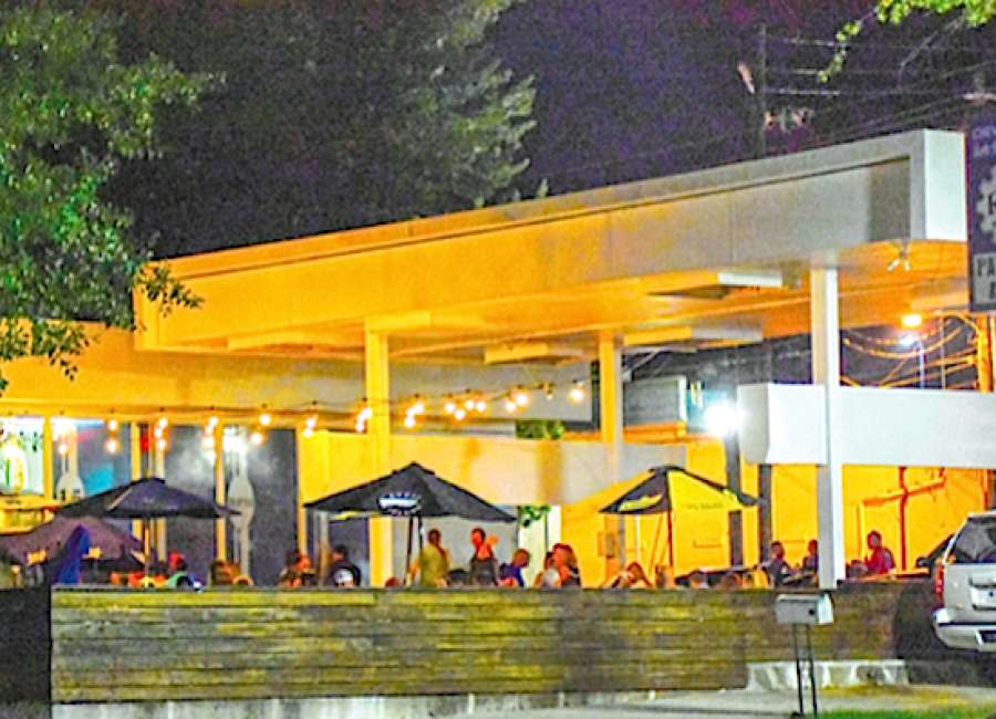 Outdoor bars prompt look at noise laws