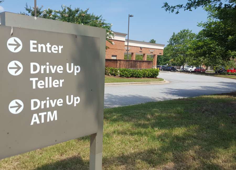 Police searching for ATM robbery suspects