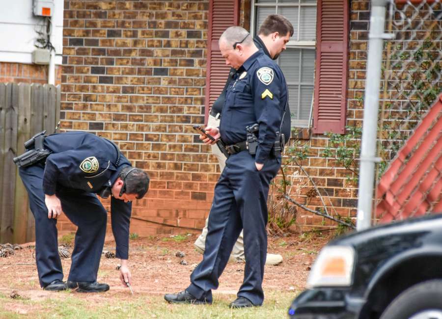 Police searching for shooting suspect