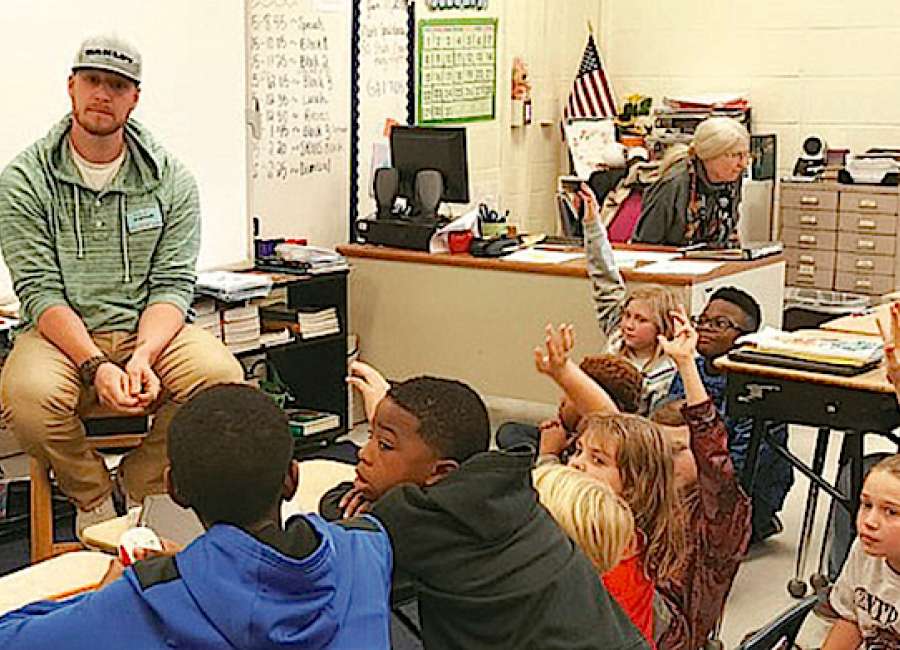 Pro baseball player visits Elm Street