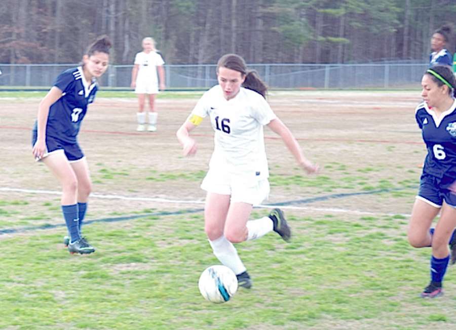 Steed’s six goals power EC girls over No. 10 Campbell
