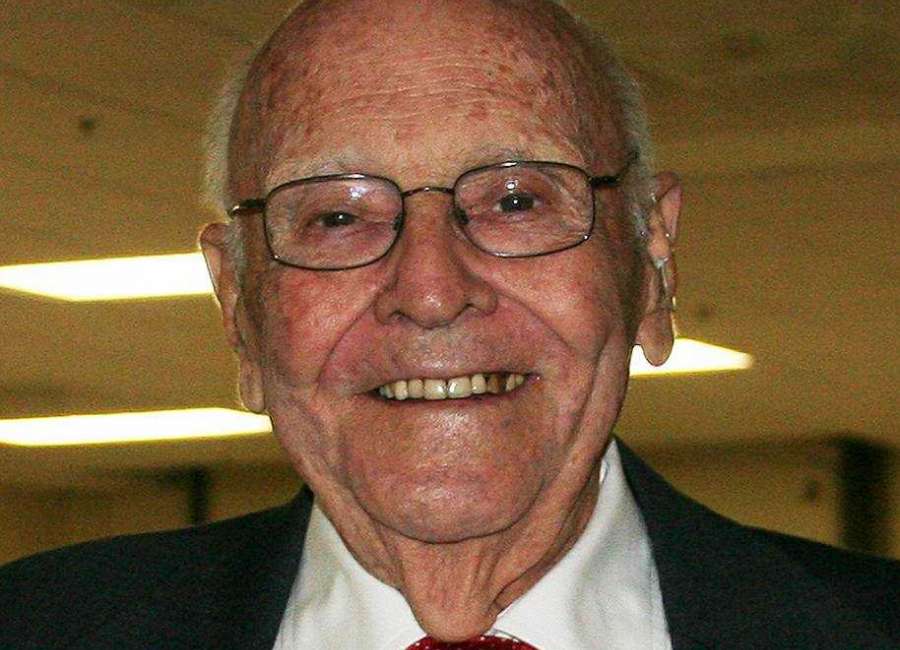 Vernon 'Mutt' Hunter, public servant, dead at age 88
