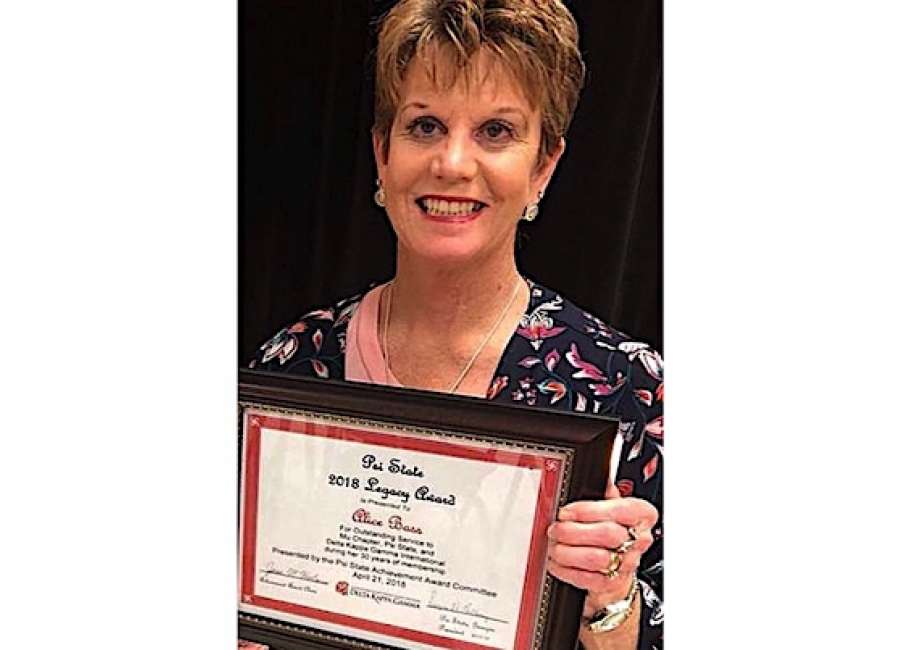 Alice Bass receives DKG Georgia Legacy Award
