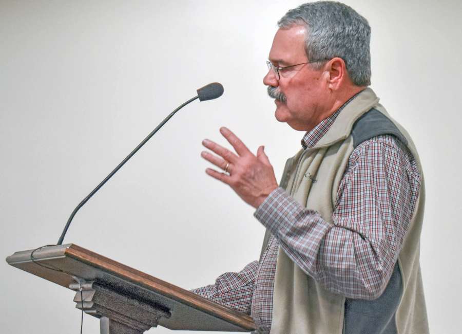 Binion challenges school board on seniors, SPLOST