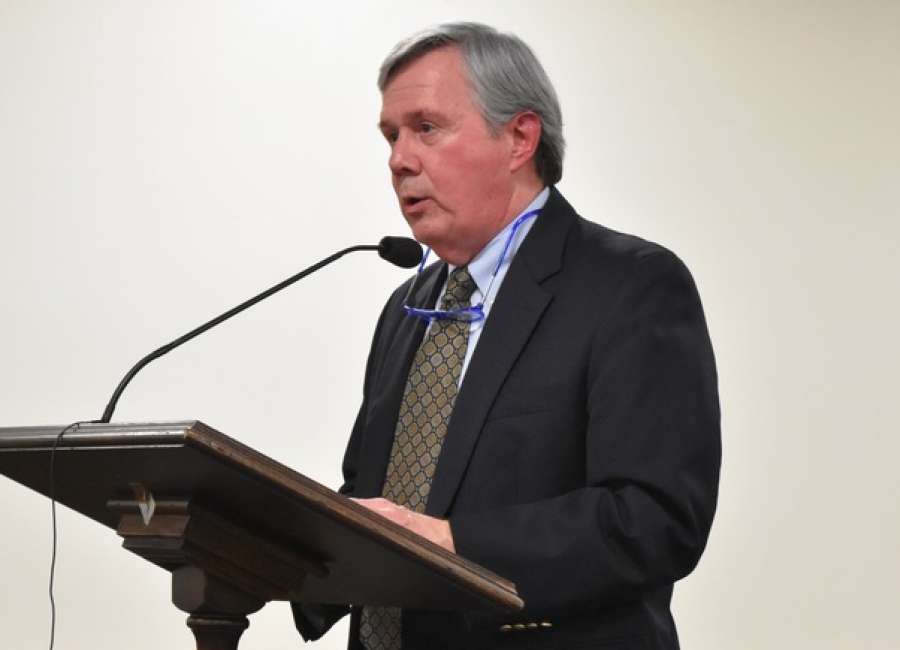 Board votes to renew CEC charter