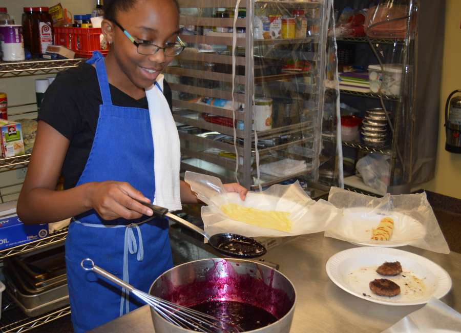 Camp turns youths into top-notch chefs