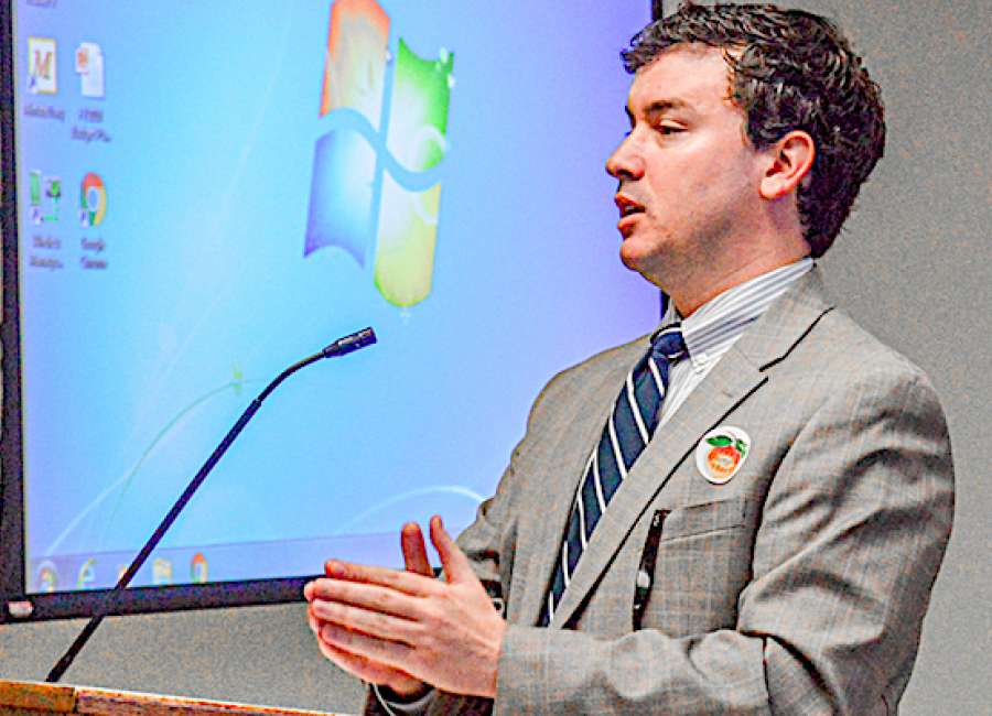 DA seeking new staff