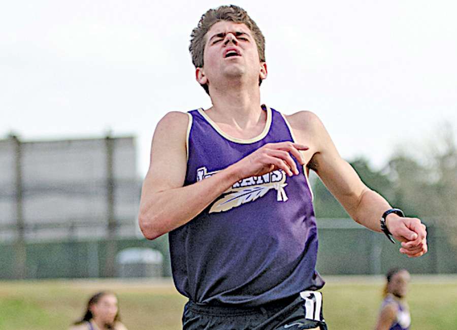 ECHS’s Harkabus named to All-Metro Track team
