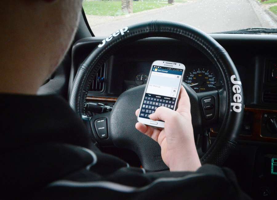 Hands-free bill passes House