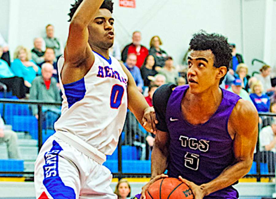 Hawks, Lions remain on collision course after advancing to Elite 8