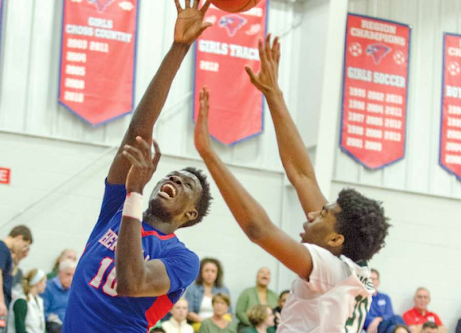Hawks, Lions take No. 2, No. 3 seeds into playoffs