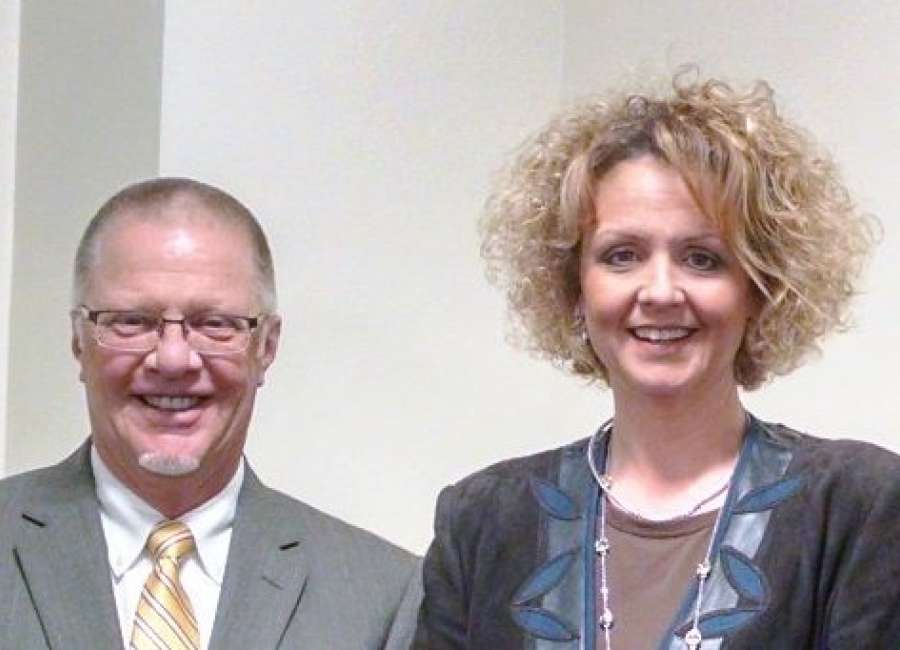 Incumbents qualify for all county offices