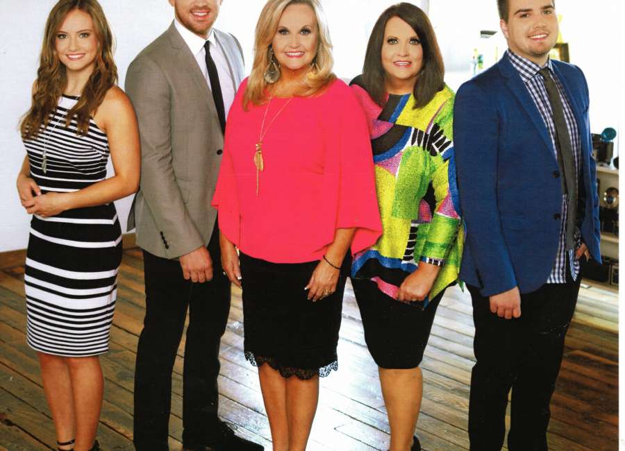 Karen Peck and New River to sing at Line Creek