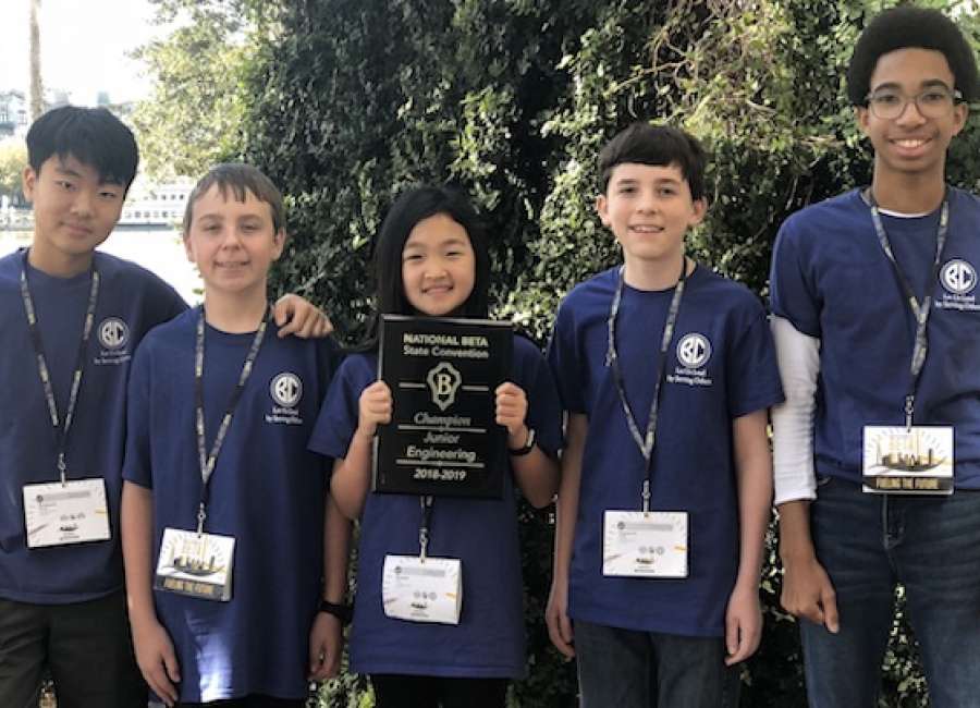 Lee Junior Beta Club wins awards