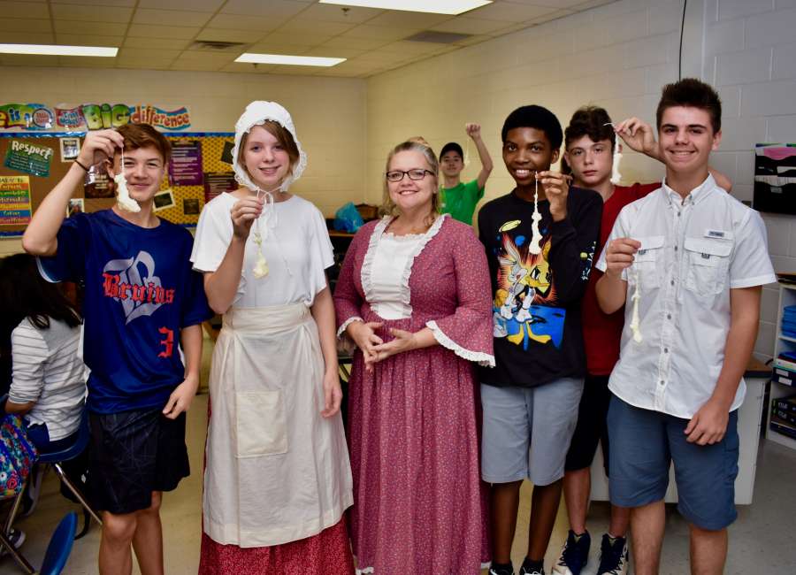 Lee Middle School students experience colonial times