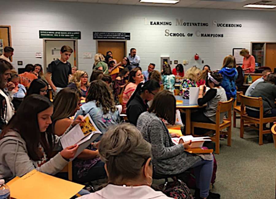 Lee Middle’s magazine a ‘Howl’-ing success