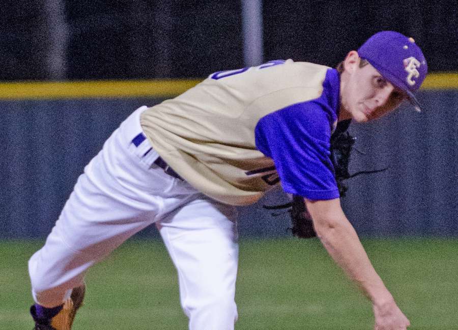 Newcomers combine for 11Ks in opener