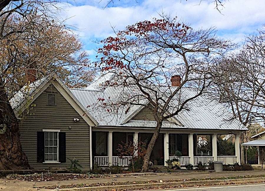 Senoia Candlelight Tour of Homes is Sunday