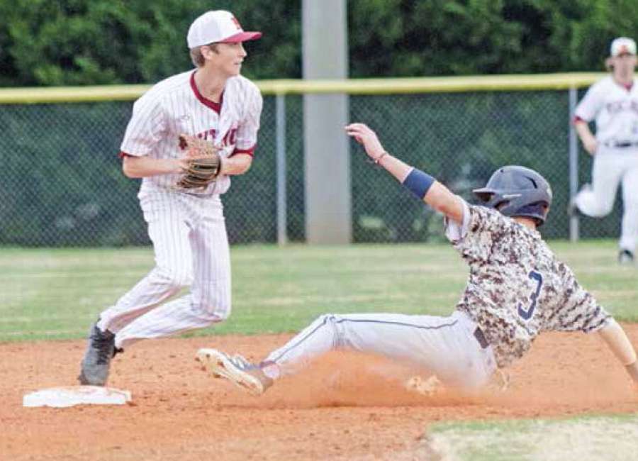 Vikings stay hot while able to cool off Cougars
