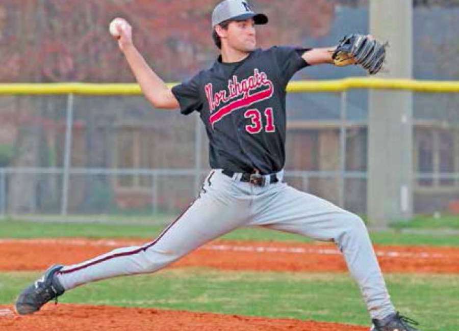 Vikings up win streak to six, beat Harris Co., McIntosh
