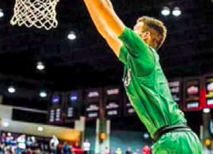 Williams helps Marshall make history