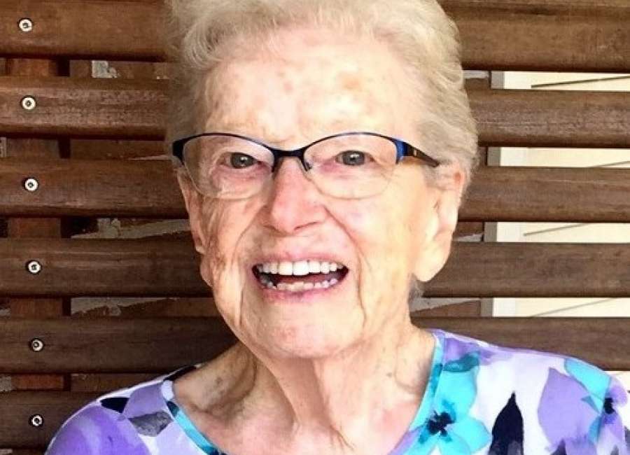 Carol Eve Buchsen