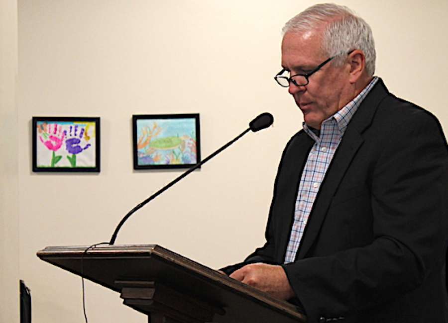 Community member calls for Menk’s censure