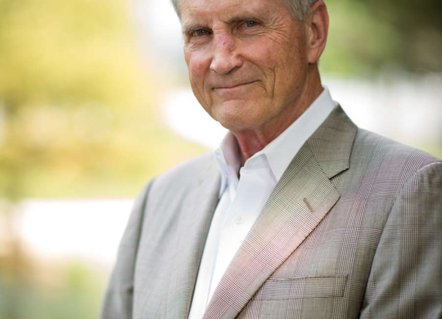 Curry speaks at Senoia UMC
