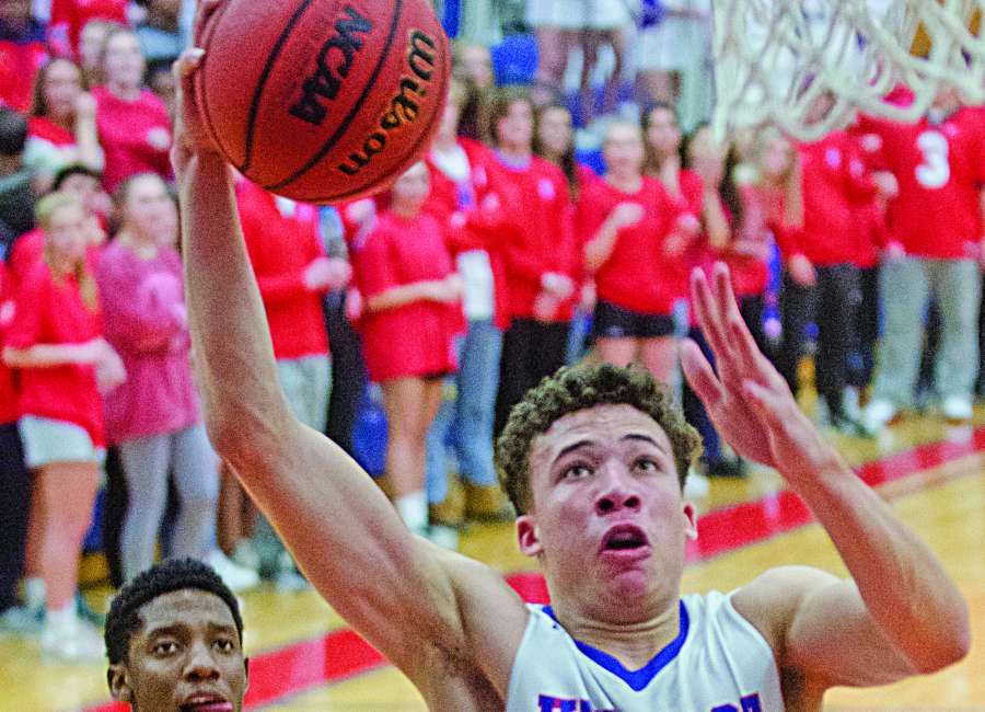 Hawks left empty-handed in one-point loss to Holy Spirit
