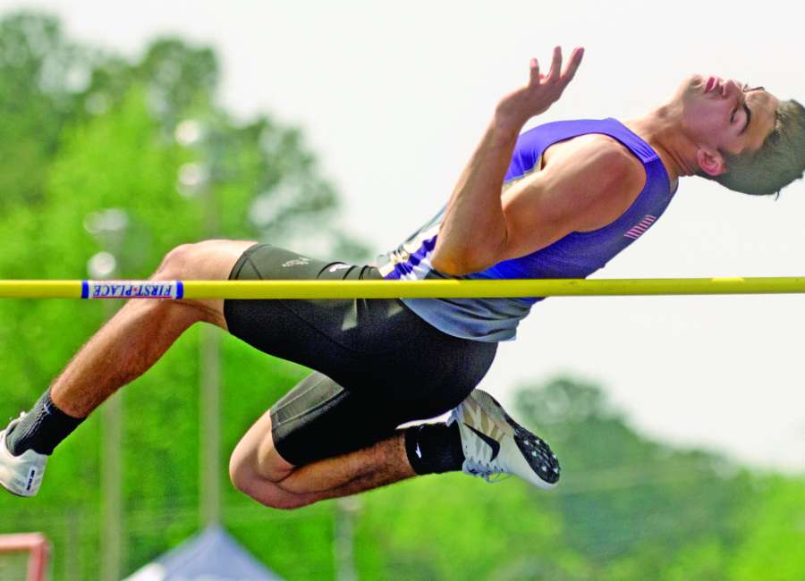 Indians take big leap forward on day one of 2-7A championships