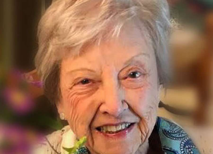 Lillian Hill Knight