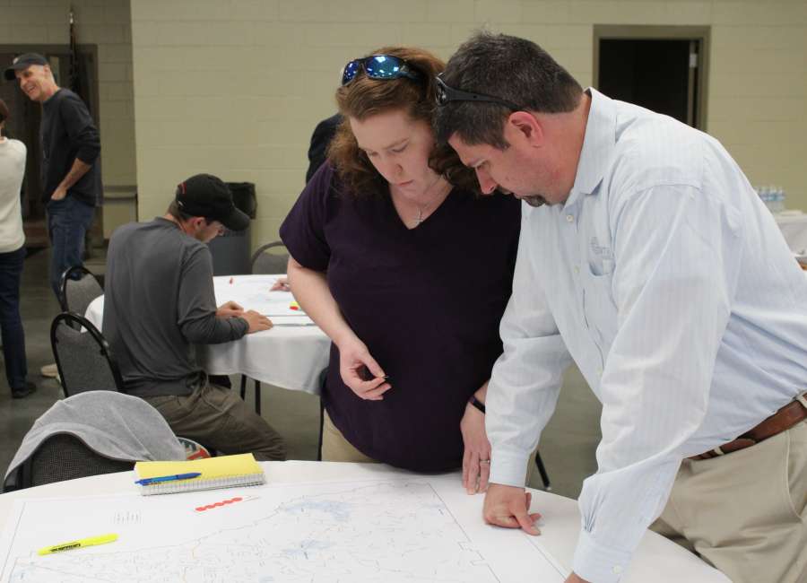 Residents give opinions at transportation meeting