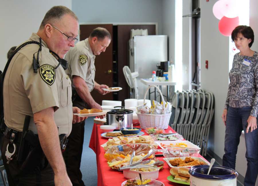 Sharpsburg Baptist Church hosts appreciation lunch for first responders