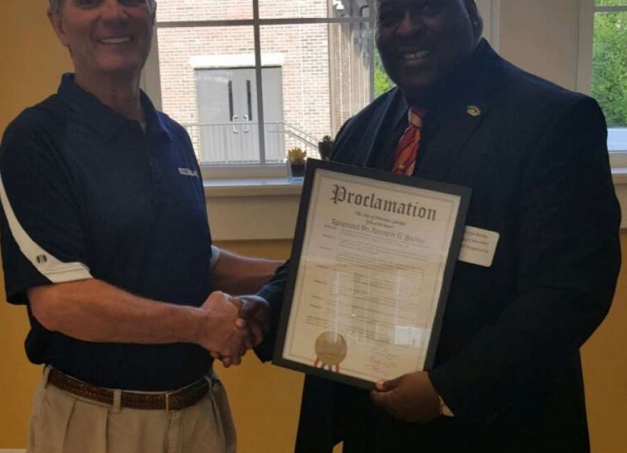 White Oak Grove pastor honored with proclamation